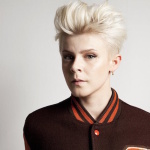 new song // Robyn & La Bagatelle Magique : "Love is Free"